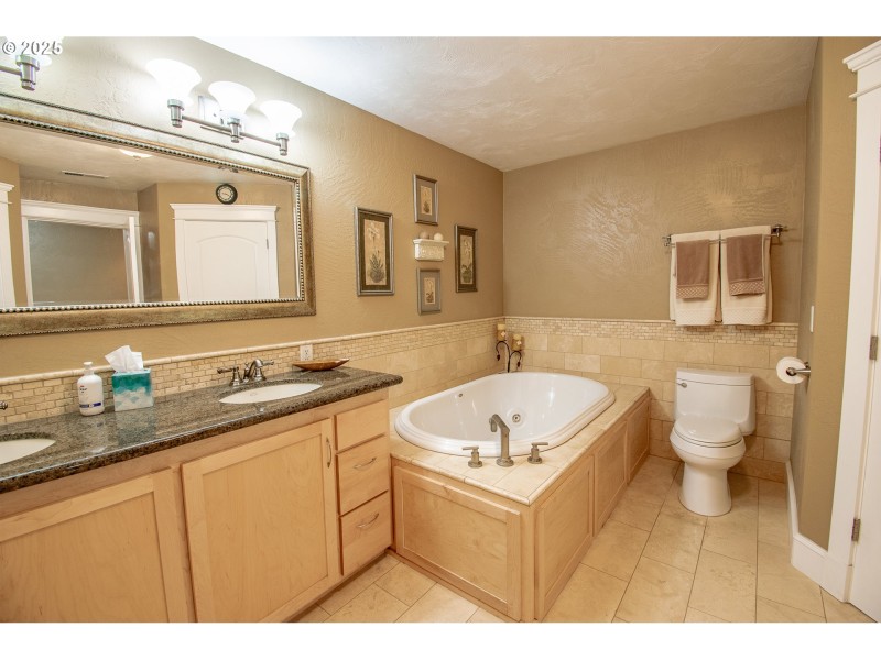 Bathroom, Attached