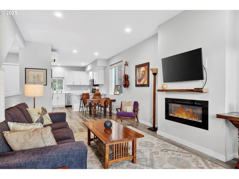 Living Room/Dining Room