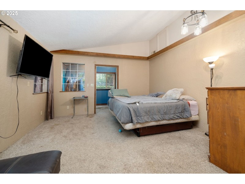 Owner's Suite Bedroom