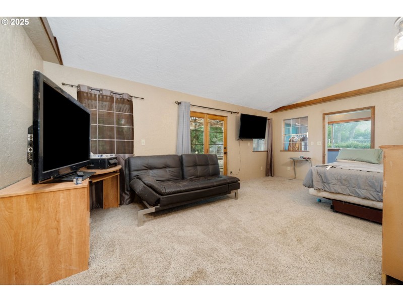 Owner's Suite Bedroom