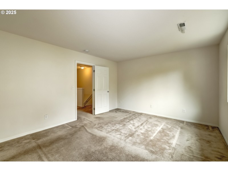 Bedroom, Primary