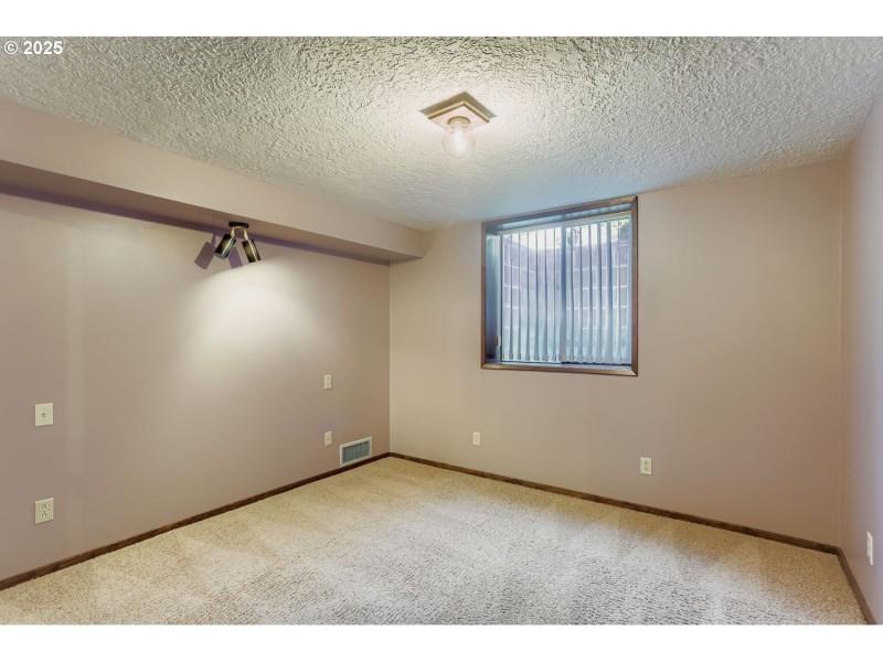 Bedroom, Owner's Suite