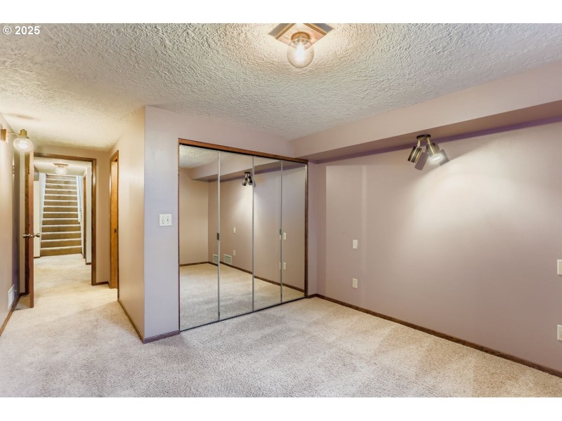 Bedroom, Owner's Suite