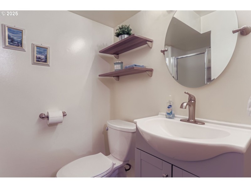 Bathroom, Attached