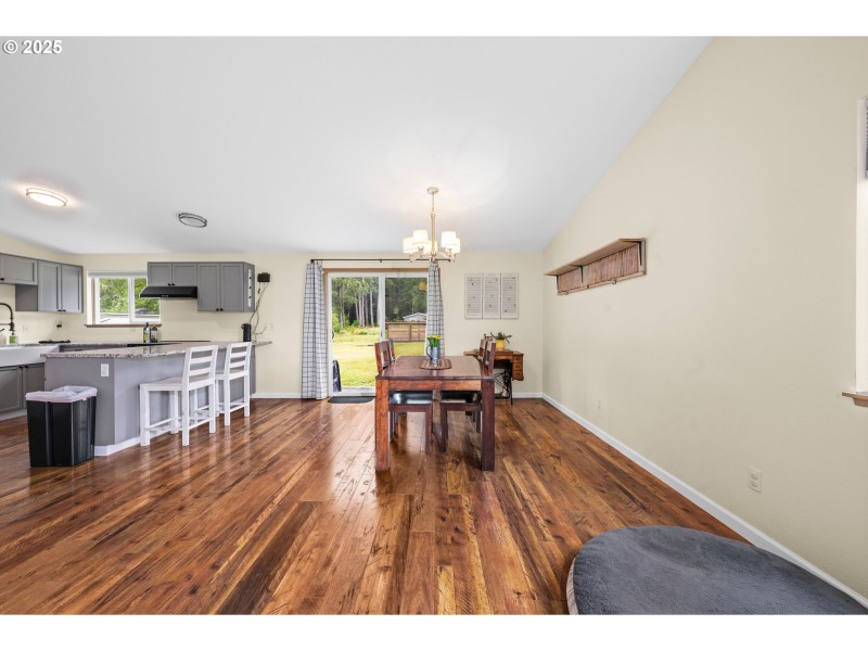 Living Room/Dining Room