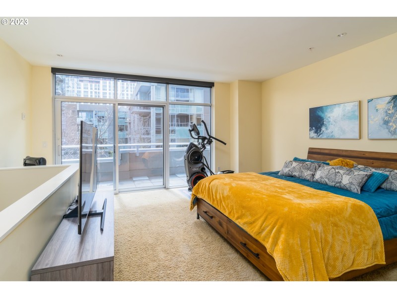 Bedroom, Primary