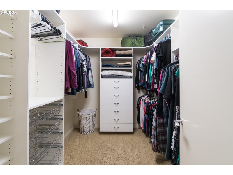 Bedroom, Primary