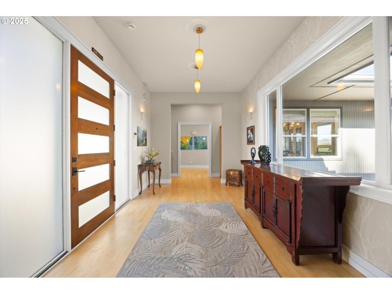 Entrance/Foyer