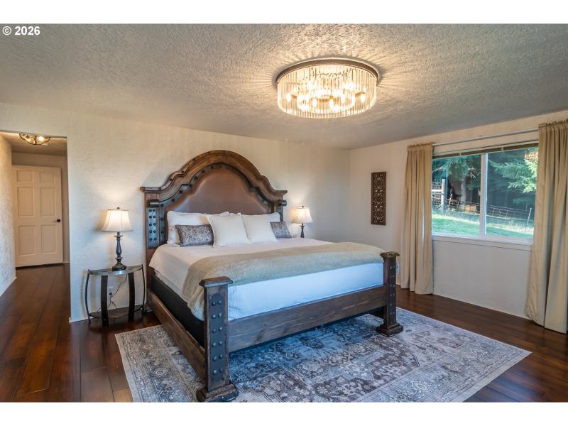 Bedroom, Owner's Suite