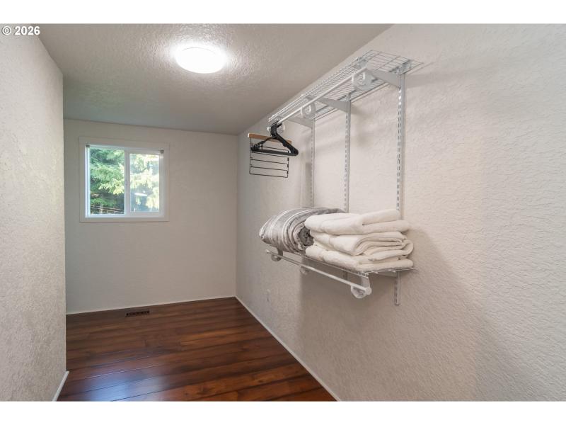 Bedroom, Owner's Suite