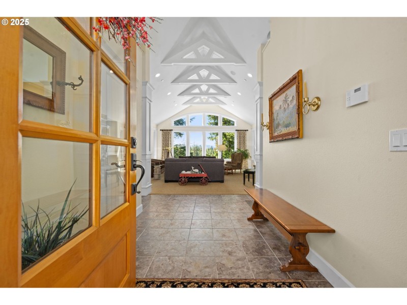 Entrance/Foyer
