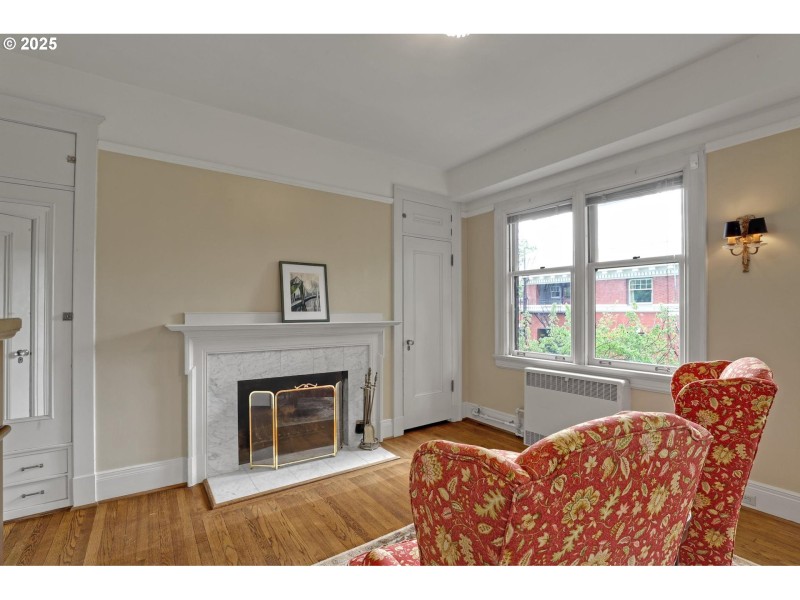 Bedroom, Primary