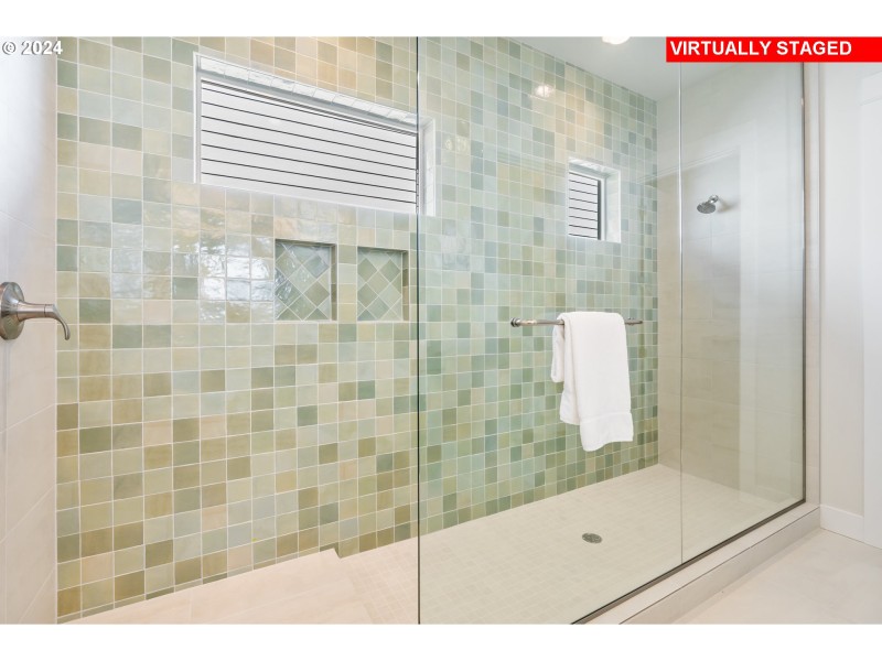 Owner's Suite Bathroom