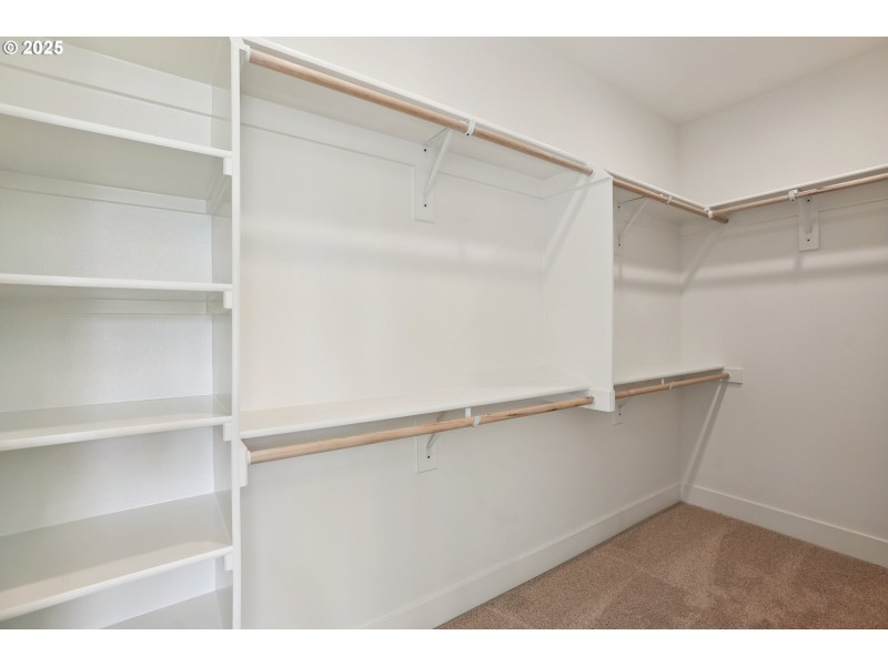 Bedroom, Primary