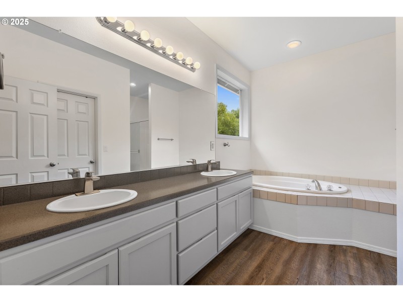 Bathroom, Attached