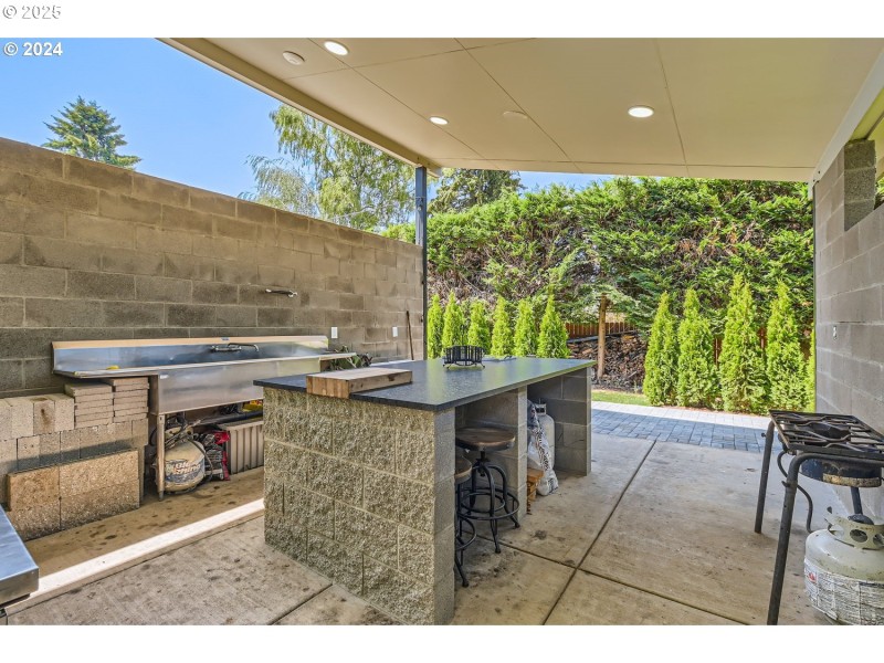 Barbecue Pit