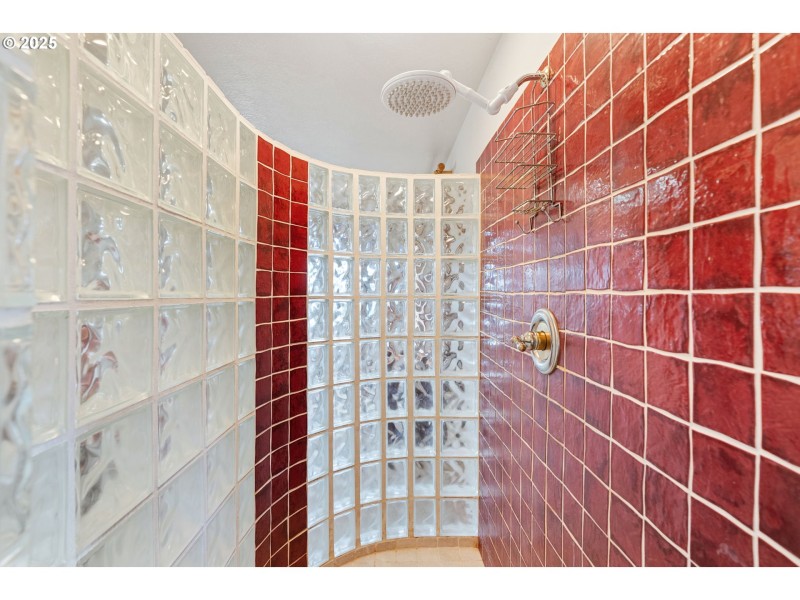 Owner's Suite Bathroom