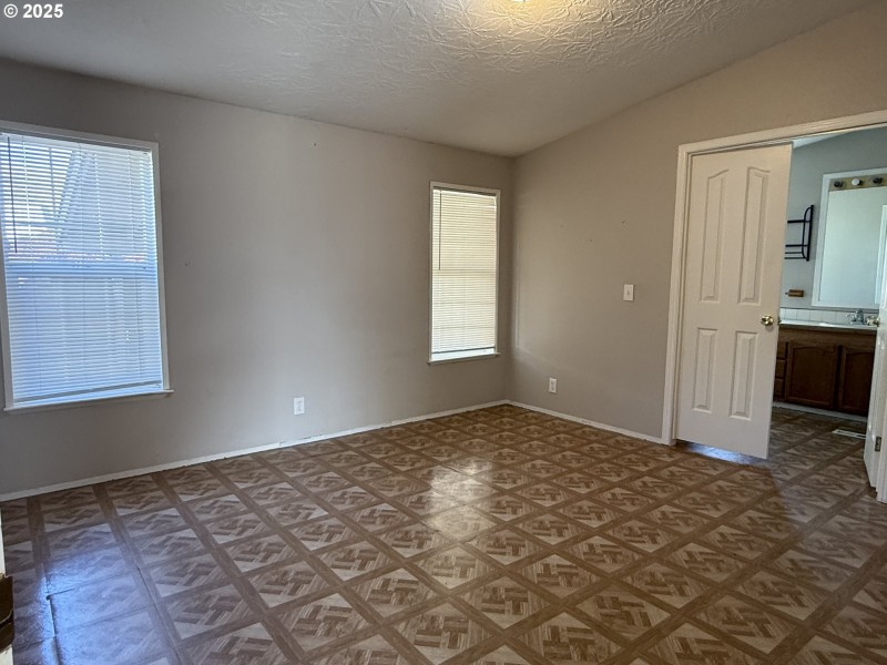 Bedroom, Primary
