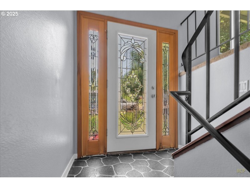 Entrance/Foyer