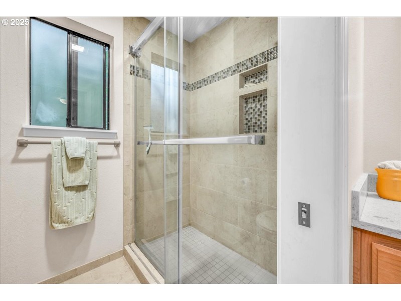 Bathroom, Attached