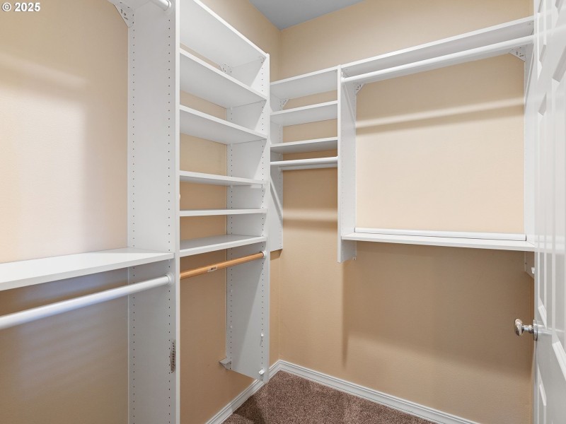 Bedroom, Primary