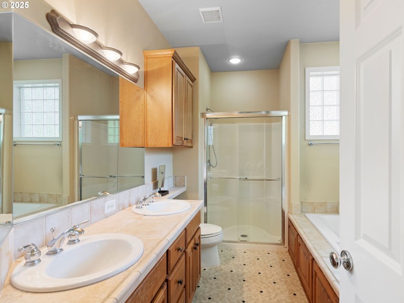 Bathroom, Attached