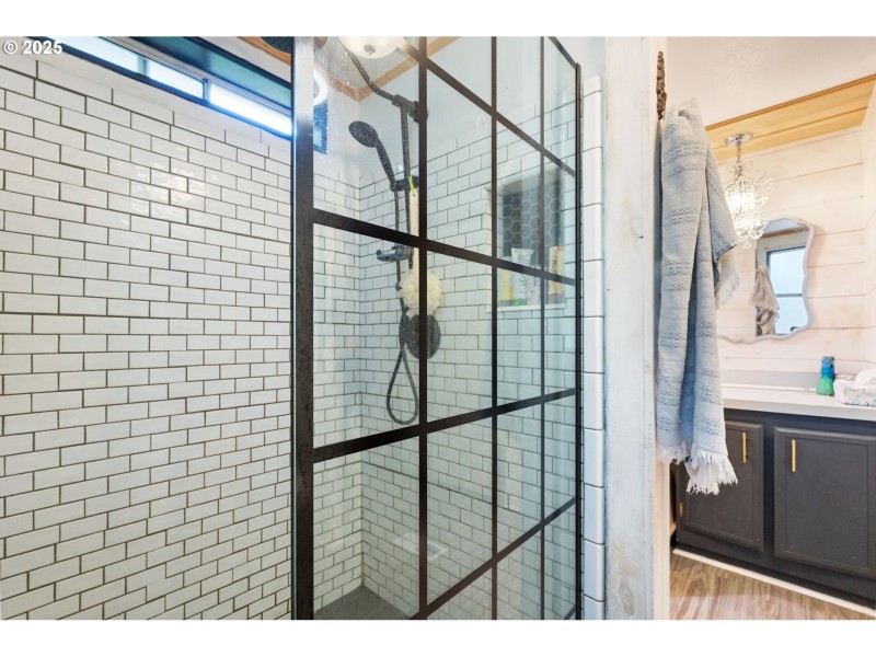 Bathroom, Attached