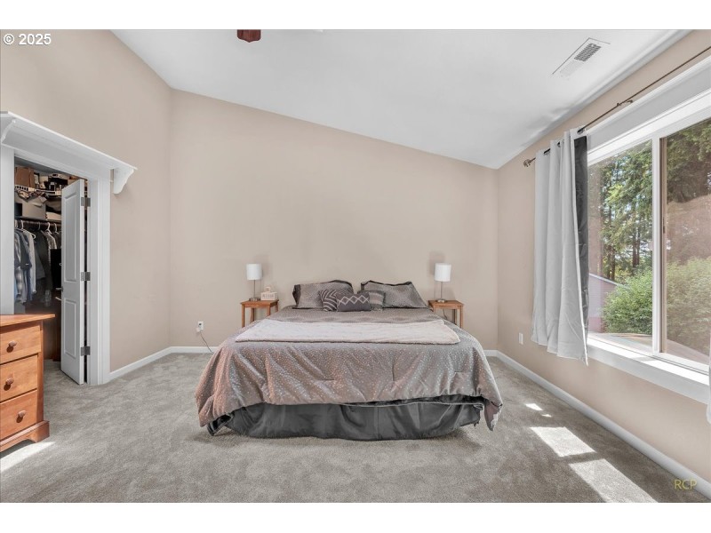 Bedroom, Primary
