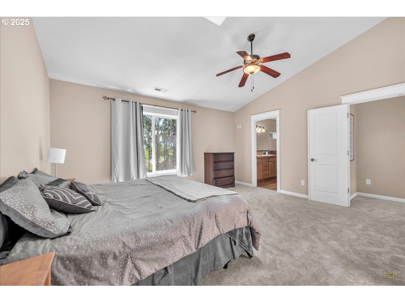 Bedroom, Primary