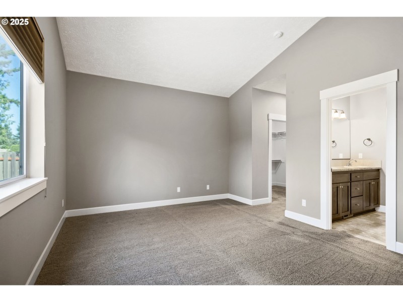 Bedroom, Owner's Suite