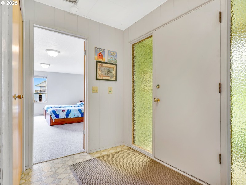 Entrance/Foyer