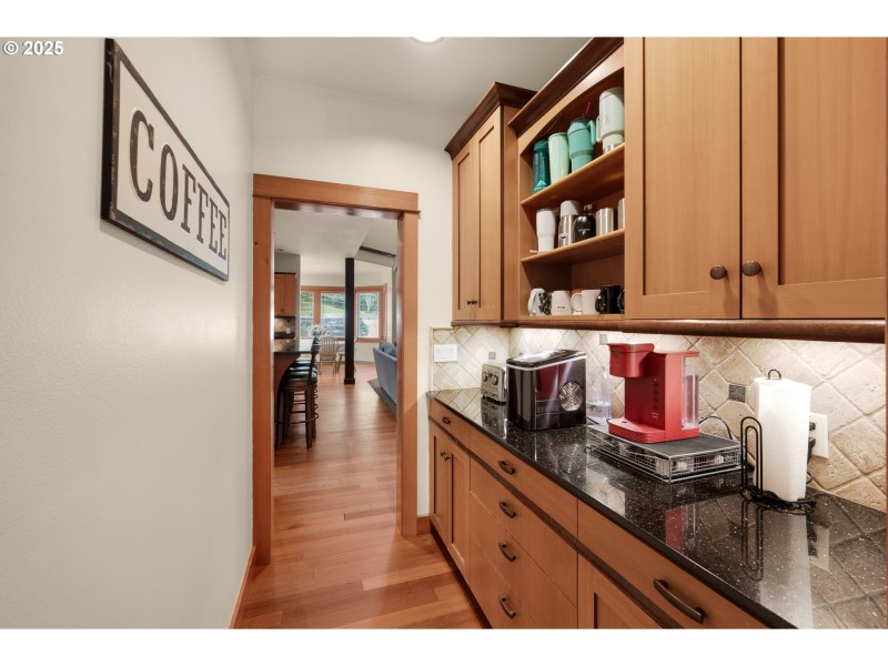 Butler's Pantry
