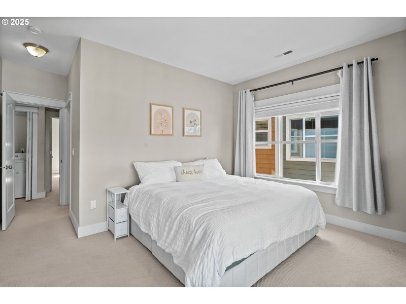 Bedroom, Primary