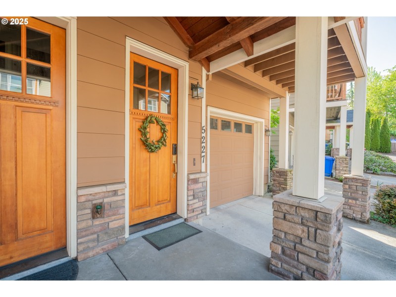 Entrance/Foyer