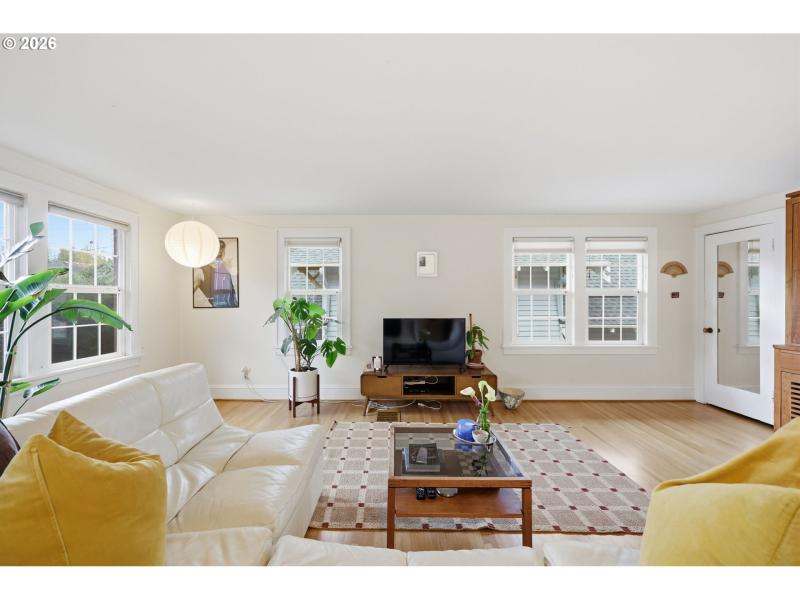 Living Room/Dining Room