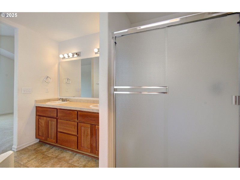 Bathroom, Attached