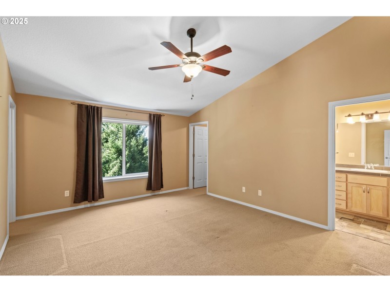 Bedroom, Primary