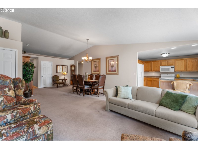 Living Room/Dining Room