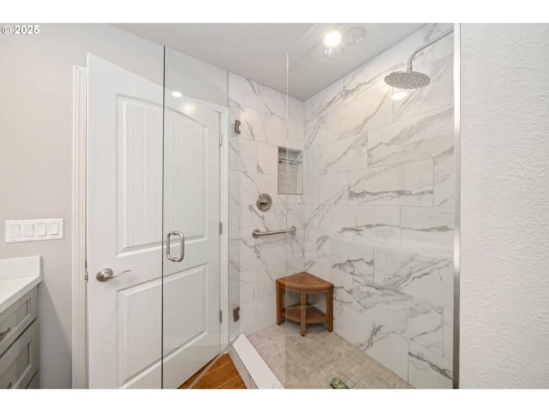 Bathroom, Attached