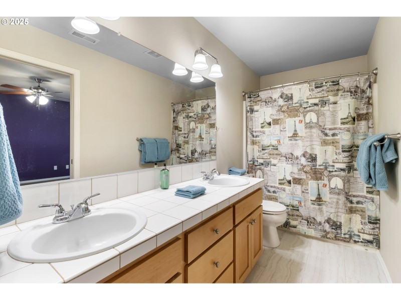 Bathroom, Attached