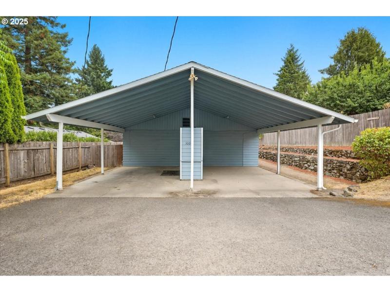 Carport