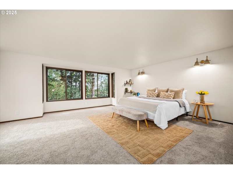 Bedroom, Owner's Suite
