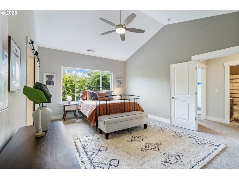 Bedroom, Primary