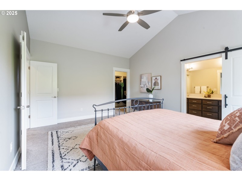 Bedroom, Primary
