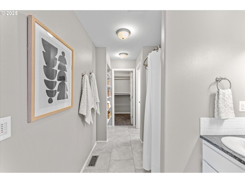 Bathroom, Attached