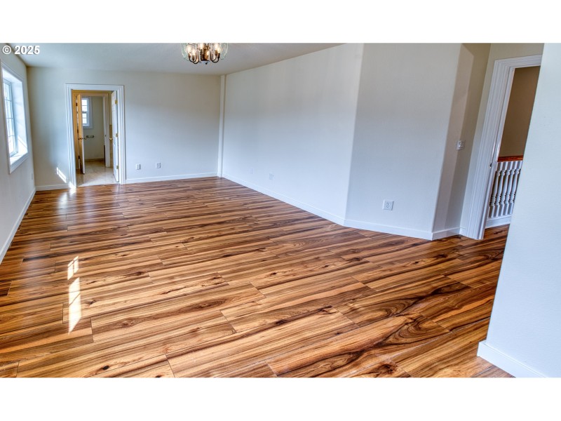 Bedroom, Primary