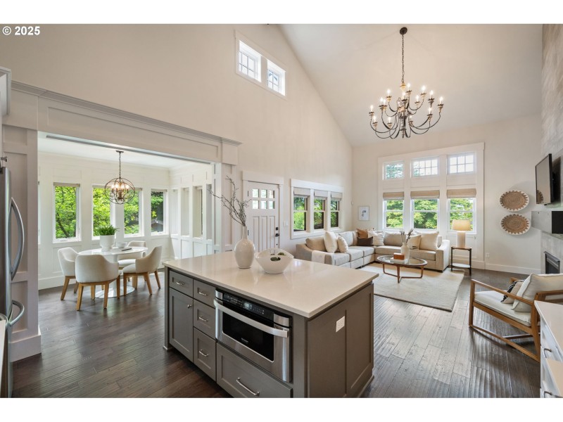 Kitchen/Living Room