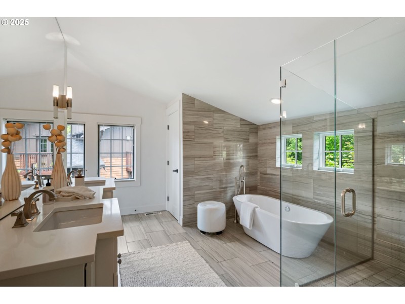 Bathroom, Attached