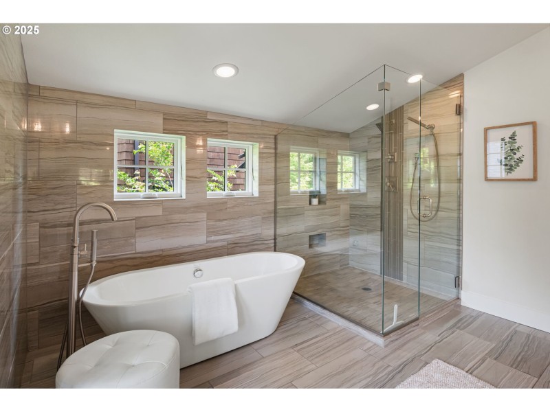 Bathroom, Attached