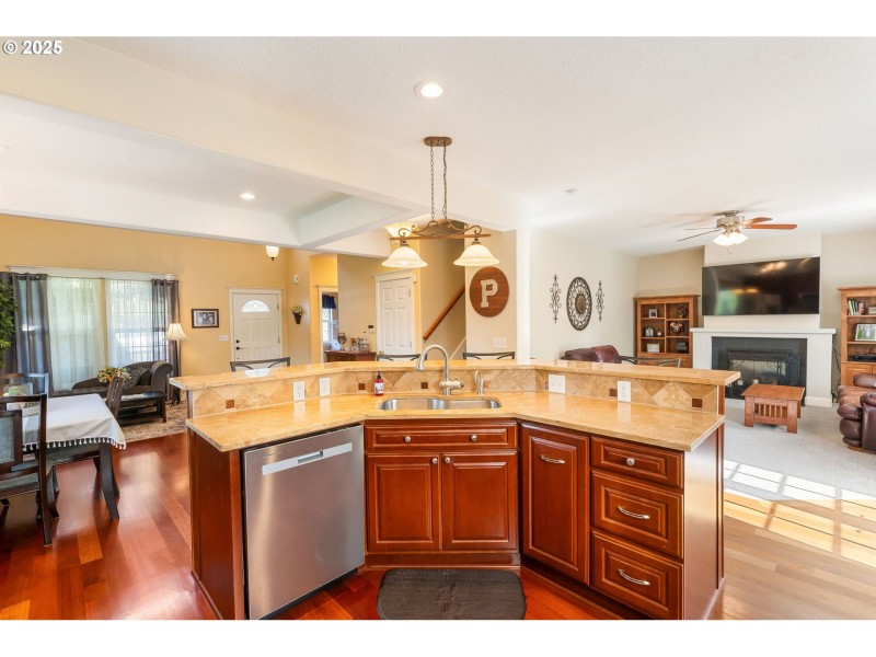 Kitchen/Family Room